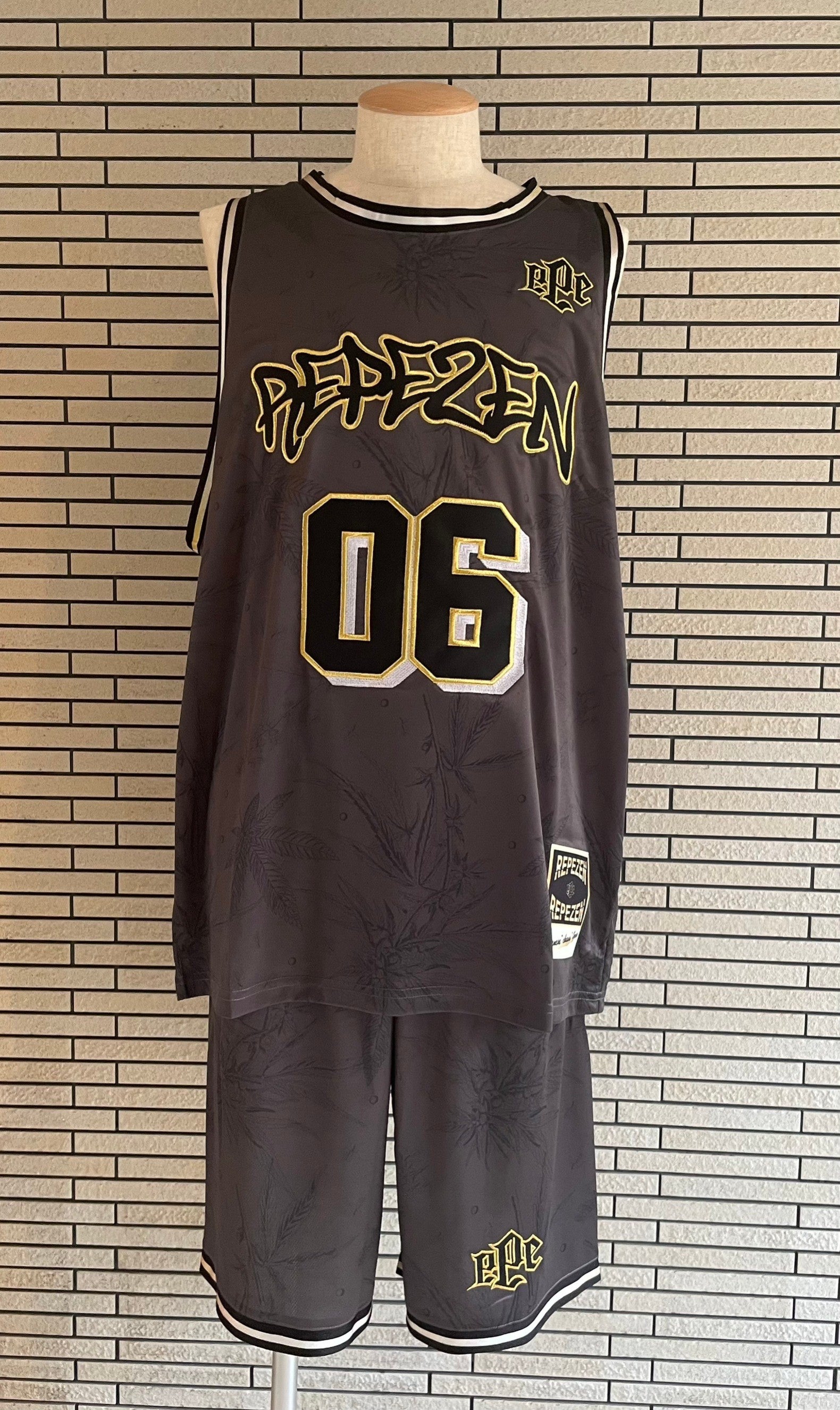 RepezenFoxxバスケユニフォーム（レプリカ）セットアップ